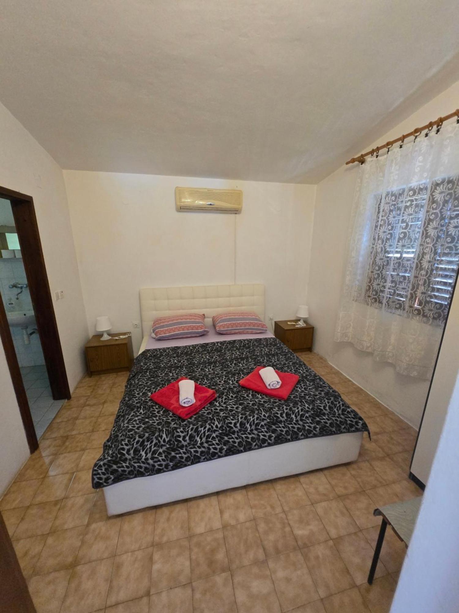 Apartments Lorena Stomorska Zewnętrze zdjęcie